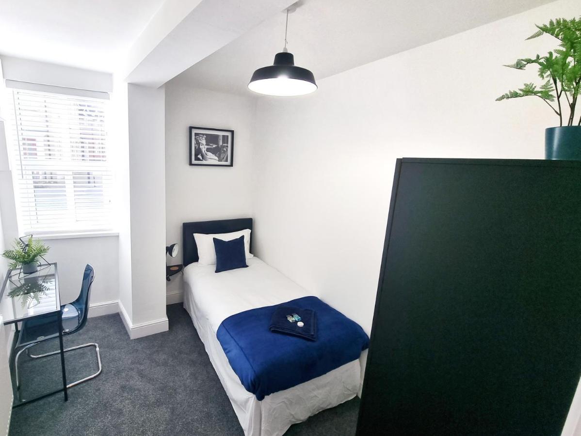 Stylish 2 Bed Apartment With Free Parking, Speed Wifi, Free Parking コルチェスター エクステリア 写真